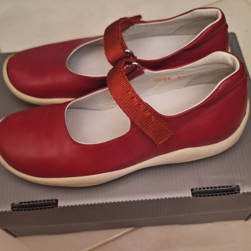 Prada children's ballerina shoes size 31 used, red