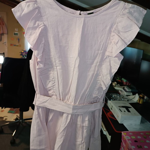 Pink sleeveless blouse with ruffles and peplum, like new, Shein
