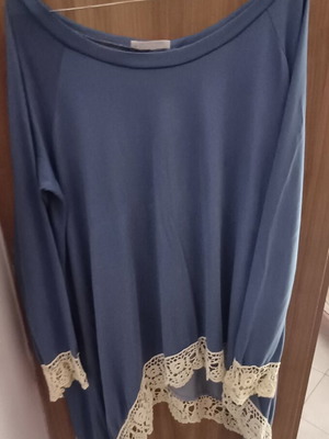 Tunic shirt like new with lace trim in gray and blue