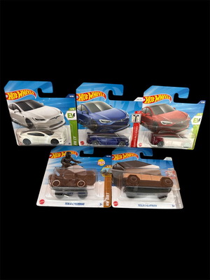 Hot Wheels Tesla set 1/64 new