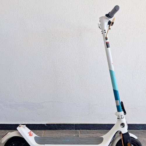Egoboo X Maui California electric scooter like new, 25km/h max speed