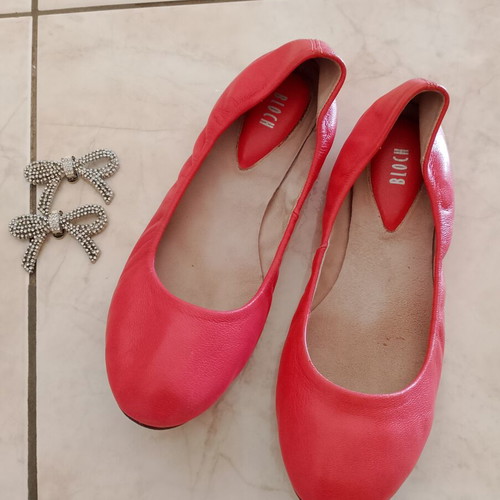 Bloch leather ballerinas size 38 like new
