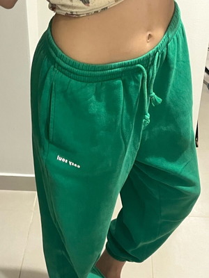 Green athletic pants like new, baggy wide fit