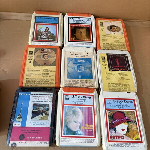 8 Track tapes like new, set of 54, laiko genre