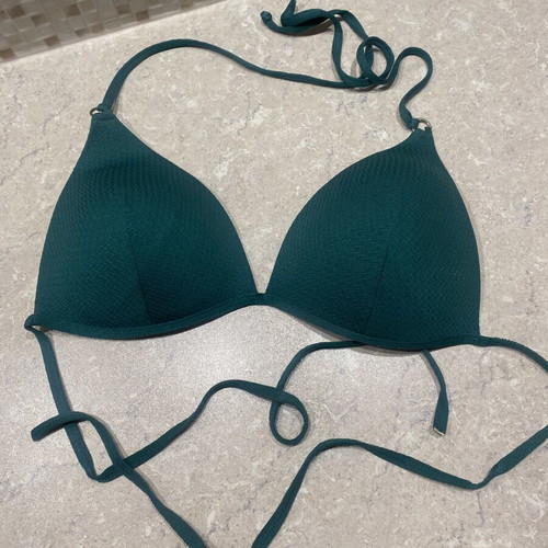 Emerald Bikini Set like new, textured fabric, adjustable slip