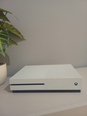 Xbox One S console like new with 2 controllers