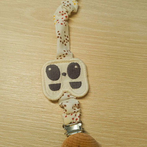 Pacifier chain Ethnic animals like new, cotton and wood clip