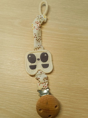 Pacifier chain Ethnic animals like new, cotton and wood clip