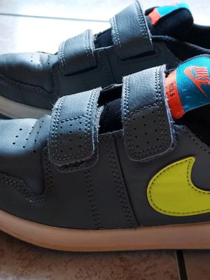 Nike спортни обувки употребявани, номер 32, сиви