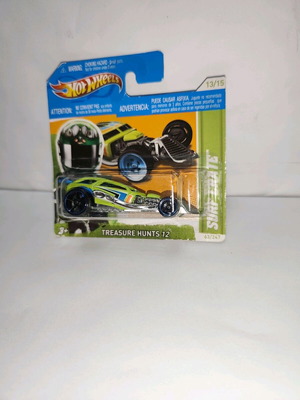 Hot Wheels Treasure Hunts Surf Crate new, sealed 2011