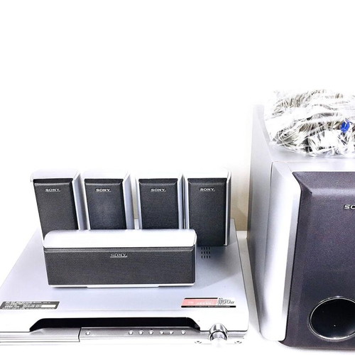Sony DAV-DZ110 home theater system like new with SCART