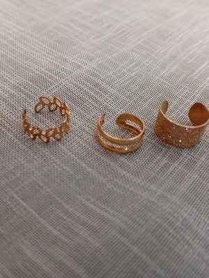Bronze gold earrings almost unused