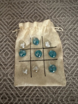 Tic Tac Toe game like new in pouch