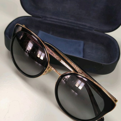 Tommy Hilfiger sunglasses like new, black and gold