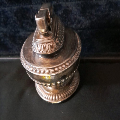 Ronson Queen Anne silver table lighter used