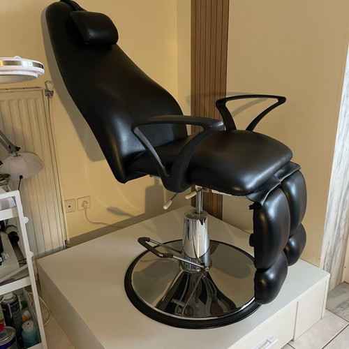 Hydraulic pedicure chair like new with wooden base and drawer
