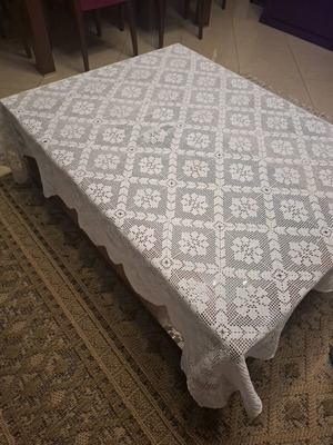 Handmade crochet tablecloth like new 1.85x1.40 m