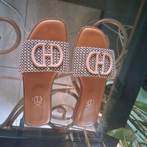 Exe beige and black raffia flat sandals size 40 like new