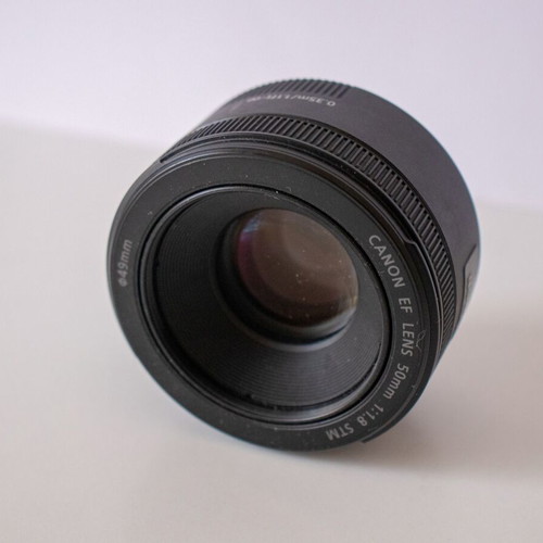 Canon EF 50mm f/1.8 STM lens like new