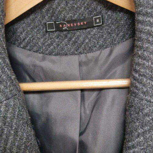 Raxevsky Small coat dark gray like new, 65% wool