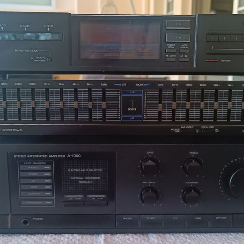 Sansui set A-1000 amplifier SE-500 equaliser T-700 tuner like new