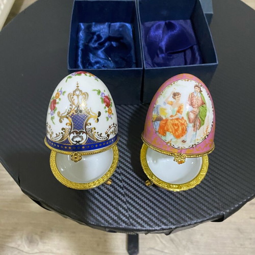 Porcelain decorative eggs new, set of 2 pieces