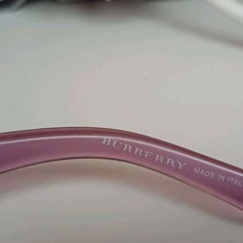 Burberry purple sunglasses like new in excellent condition