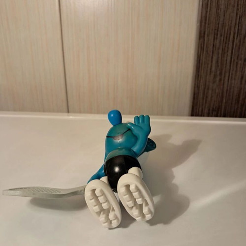 The Smurfs Tennis Smurf McDonald’s Happy Meal Toy 2002 new