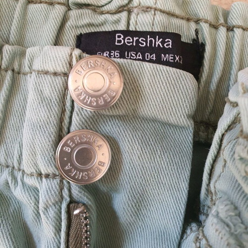 Bershka shorts size S 36 8 green like new