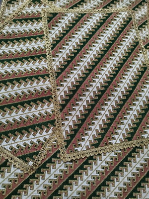 Χειροποίητο ολοκέντητο σετ σεμέν και 2 πετσετάκια καινούργιο