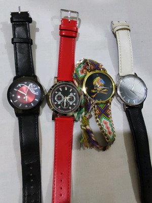 Wristwatches women used, pack of 4 pieces