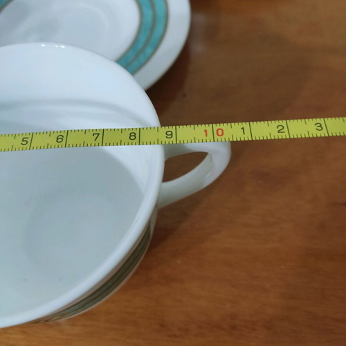 Porcelain cups like new, good quality and durable