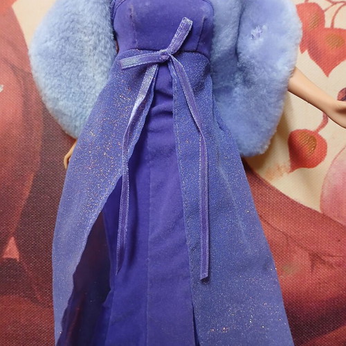 Outfit Barbie Fashion Avenue used, evening dress and fur