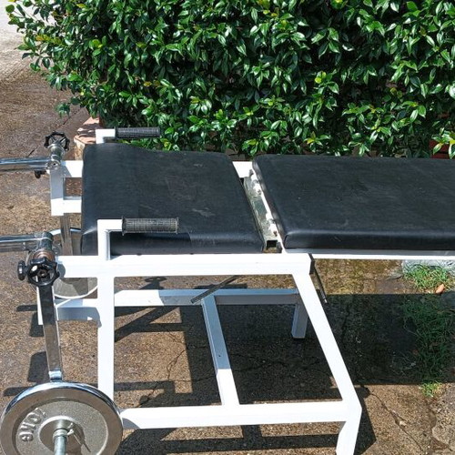 Fitness machine like new, adjustable backrest, leg exercises