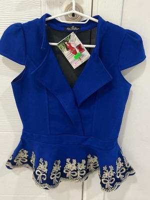 Top with Open Mesh Back and Bow, New, Size Small, Blue