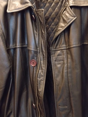 Leather jacket black size XL like new