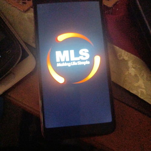 MLS Destinator phone like new, 32GB, Android, black