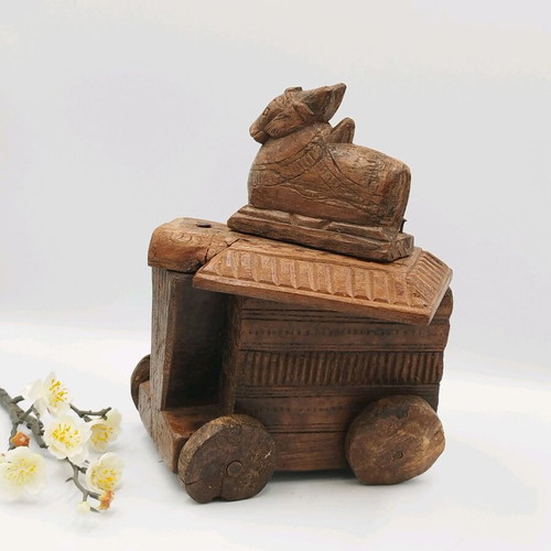 Nandi figure used Indian wooden box made of mango wood