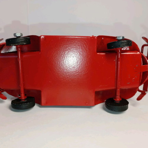 Red metal Scarab used