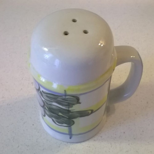 Ceramic cinnamon and powdered sugar container new