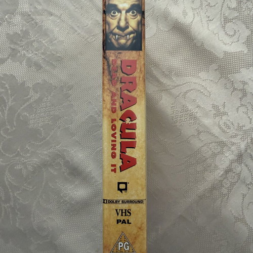 Dracula Dead and Loving It PAL VHS like new without subtitles