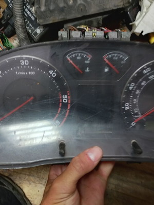 Skoda Superb I 1.9 TDI speedometer used, part 3U0920840A