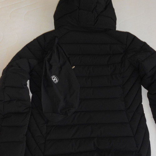 Michael Kors women's winter puffer jacket medium black like new with hood and pouch