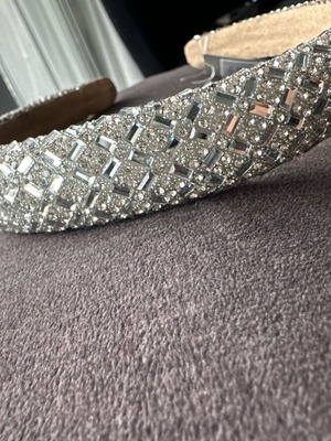 Hair accessory new, silver with tag