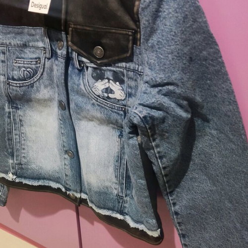 Desigual women's denim jacket new, size Medium