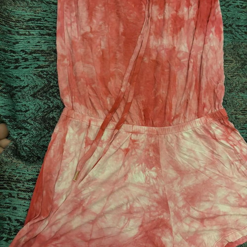 One-piece shorts pink used, one size