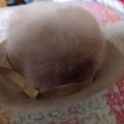Kangol hat like new, beige, size M