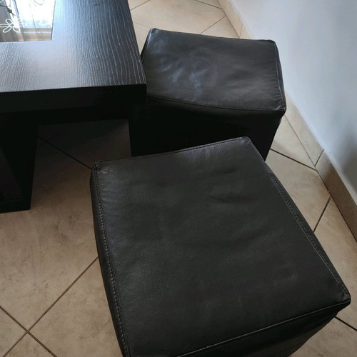 Coffee table with 2 stools used, with water swelling