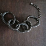 Bracelet like new, unique chain design, women's medium wrist