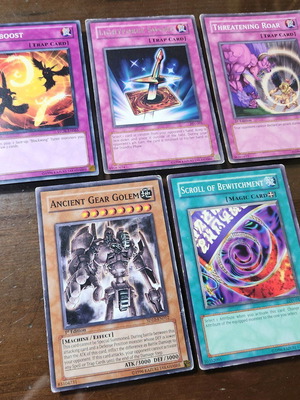 Yu-Gi-Oh! set of 5 cards used
